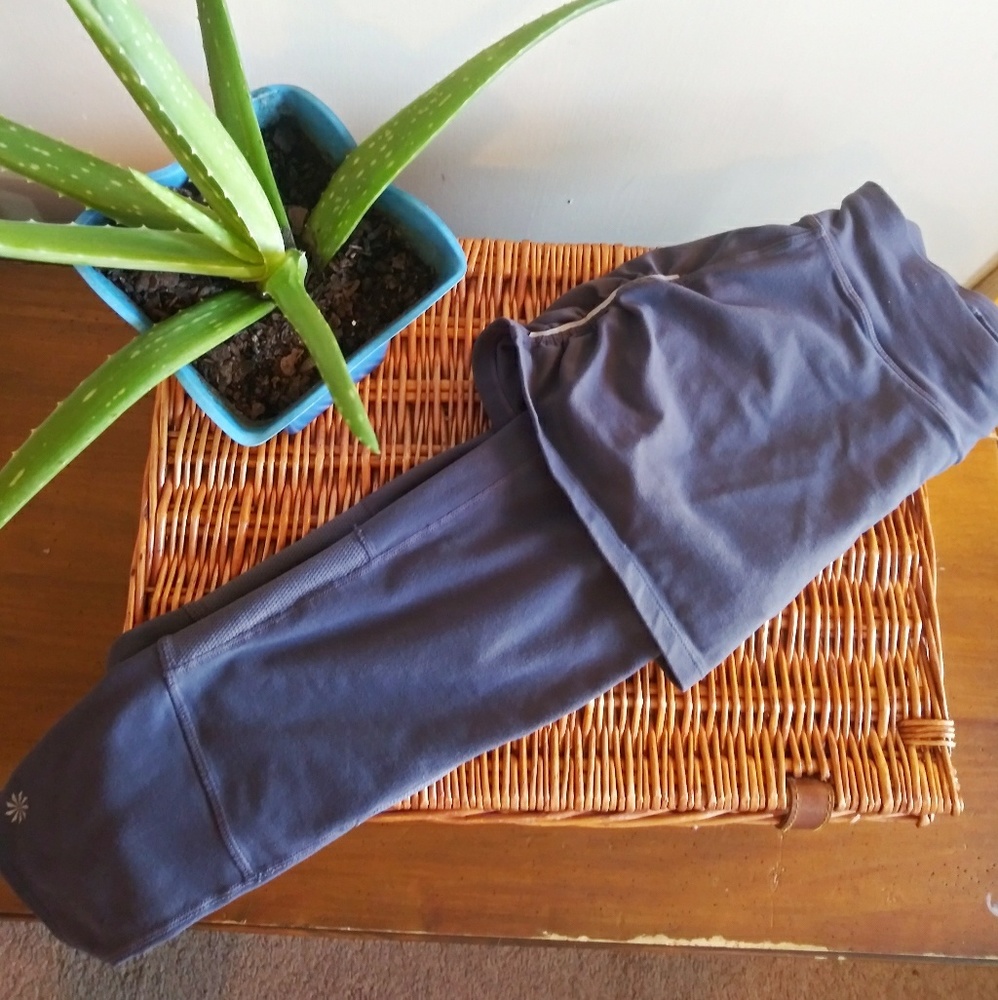 🌻&4/25 Athleta SzS skirt/capris (A1)
